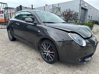 skadebil auto Alfa Romeo MiTo 1.3 JTDm ECO Distinctive 2014/12
