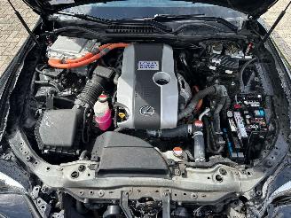 Lexus RC 300h F SPORT Line picture 3