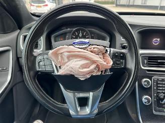 Volvo V-60 2.0 T3 Summum picture 9