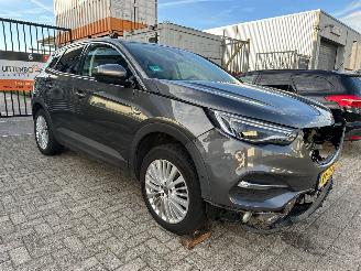 Auto incidentate Opel Grandland 1.2 Turbo Innovation Automaat 2018/1