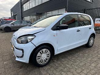 Volkswagen Up! 1.0 take up! BlueMotion picture 3
