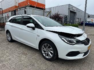 Unfallwagen Opel Astra ST 1.2 Edition 2020/11