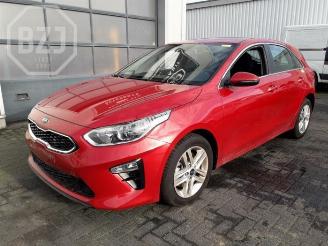 Vrakbiler auto Kia Cee d Ceed (CDB5/CDBB), Hatchback 5-drs, 2018 1.0i T-GDi 12V 2020/1