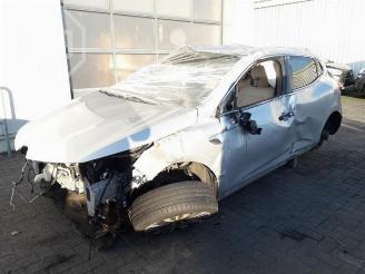 Vrakbiler auto Renault Clio Clio V (RJAB), Hatchback 5-drs, 2019 1.0 TCe 100 12V 2021
