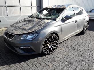 Coche siniestrado Seat Leon Leon (5FB), Hatchback 5-drs, 2012 / 2020 1.4 TSI ACT 16V 2017