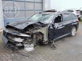 Vrakbiler auto BMW 3-serie 3 serie Touring (F31), Combi, 2012 / 2019 318d 2.0 16V 2019/2