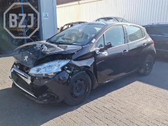 Uttjänta bilar auto Peugeot 208 208 I (CA/CC/CK/CL), Hatchback, 2012 / 2019 1.2 Vti 12V PureTech 2019/7