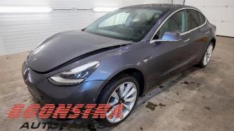 Tesla Model 3 Model 3, Sedan, 2017 Long Range AWD 75 kWh picture 3