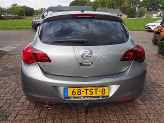 Opel Astra 1.4 Turbo cosmo picture 5