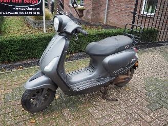 skadebil bromfiets GTS  E-Bravo 20AH 2021/3