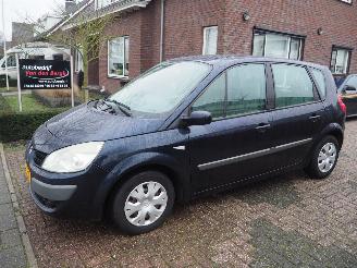 damaged passenger cars Renault Scenic 1.6-16V Business Line 2007/2