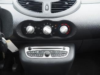 Renault Twingo 1.2-16VCollection picture 21