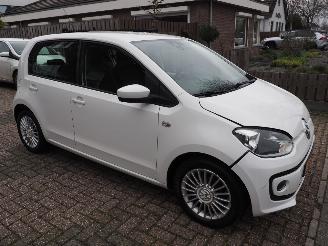 Volkswagen Up! 1.0 High Up! BlueMotion picture 3