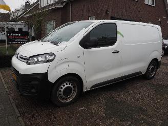 skadebil bedrijf Citroën Jumpy Club M 75 KWH 2022/3