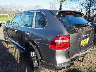 Porsche Cayenne 4.8 S picture 6