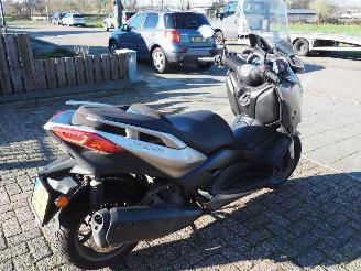 Yamaha Xmax 300 ABS picture 4