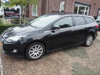 Unfallwagen Ford Focus 1.6 Ti-Vct Titanium Automaat 2011/11
