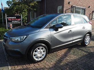uszkodzony samochody osobowe Opel Premacy 1.2 Online Edition 2019/3