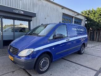 Damaged car Mercedes Vito 111 CDI 85KW LANG AIRCO 2009/10