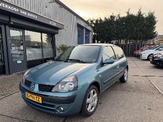 Renault Clio 1.2 16V 55KW KM: 70.000 NAP! picture 2