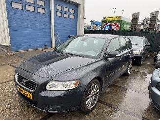 Damaged car Volvo V-50 2.0D Sport 107kw 2010/5