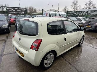 Renault Twingo 1.2 16V AIRCO picture 5