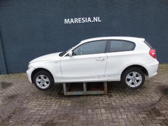 Vrakbiler auto BMW 1-serie  2010/5