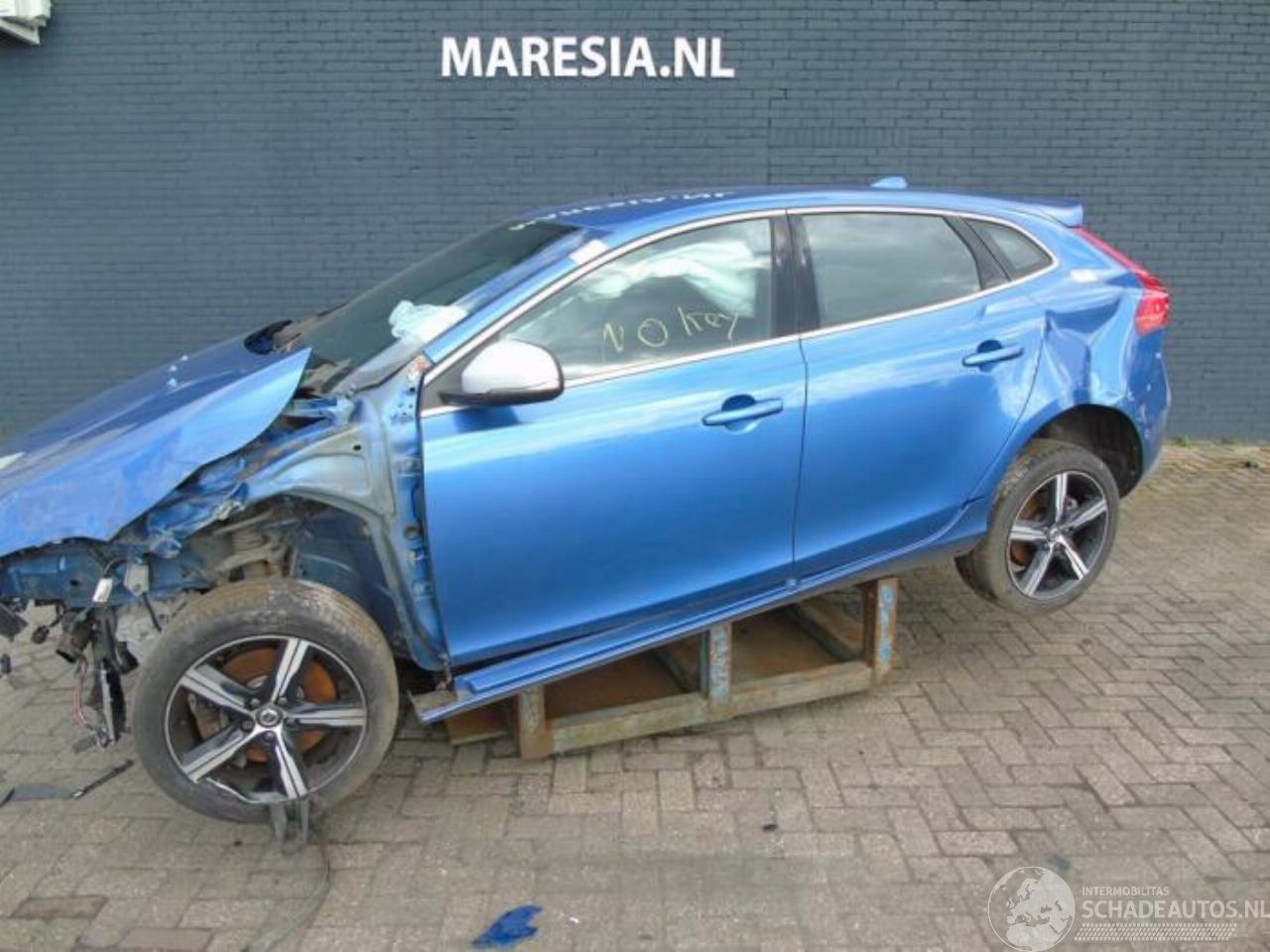 Volvo V-40 V40 (MV), Hatchback 5-drs, 2012 / 2019 2.0 D3 16V