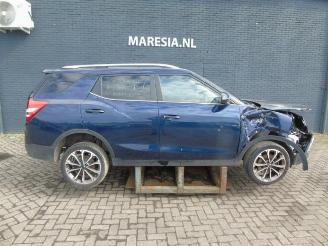 Salvage car Ssang yong XLV XLV, SUV, 2015 1.6 e-XGi 16V 2WD 2021/4