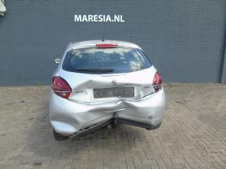 Peugeot 208 208 I (CA/CC/CK/CL), Hatchback, 2012 / 2019 1.2 12V e-THP PureTech 110 picture 5