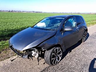 demontáž osobní automobily Volkswagen Golf 7.5 1.5 tsi 2020/6