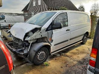 demontáž dodávky Mercedes Vito 109 CDI 2006/7