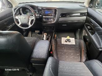 Mitsubishi Outlander 2.0 PHEV 89-KW Automaat 4-WD Executive picture 19