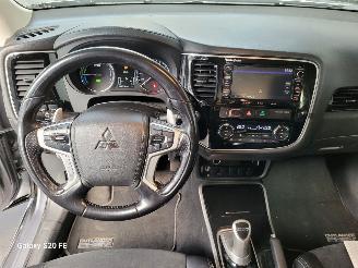 Mitsubishi Outlander 2.0 PHEV 89-KW Automaat 4-WD Executive picture 20