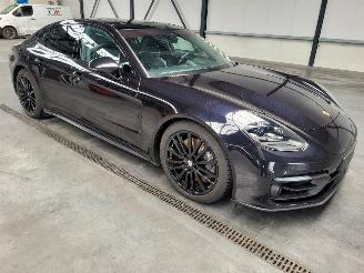 uszkodzony samochody osobowe Porsche Panamera 4 e-Hybrid 243-KW Automaat 2021/3