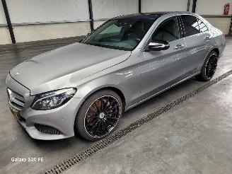 uszkodzony samochody osobowe Mercedes C-klasse 350e Limo 155-KW Automaat AMG Panoramadak 2016/7