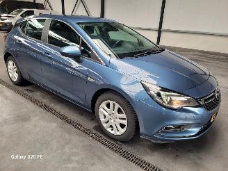 Schadeauto Opel Astra 1.0 Business 77-KW 5-Bak 5drs 2016/8