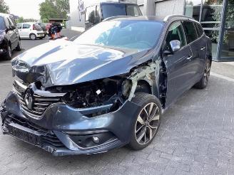 Salvage car Renault Mégane Megane IV Estate (RFBK), Combi 5-drs, 2016 1.3 TCE 140 16V 2019/3