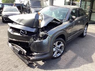 Salvage car Mazda MX-30 e SkyActive145 Comfort 36 KWh 2021/8