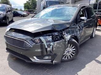 Vrakbiler auto Ford Focus Focus 3 Wagon, Combi, 2010 / 2020 1.0 Ti-VCT EcoBoost 12V 125 2018/3