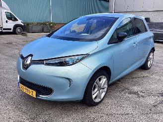 skadebil auto Renault Zoé 46 Kw Met Accu 2015/2