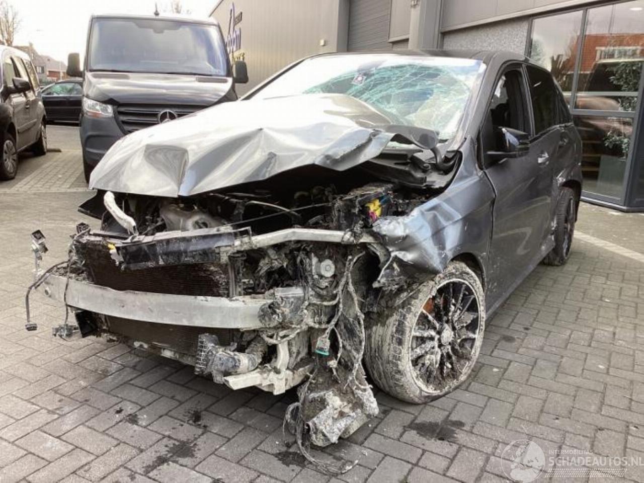 Mercedes B-klasse B (W246), Hatchback, 2011 / 2018 1.6 B-180 BlueEFFICIENCY Turbo 16V