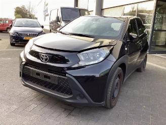 Uttjänta bilar auto Toyota Aygo Aygo X, Hatchback, 2022 1.0 12V VVT-i 2023/1