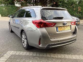 Toyota Auris 1.8 Touring Hybride picture 8
