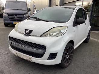 Dezmembrări autoturisme Peugeot 107 107, Hatchback, 2005 / 2014 1.0 12V 2010/3