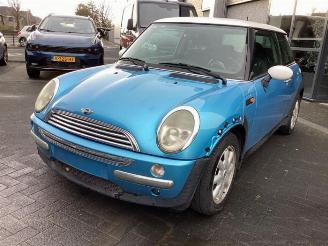 Salvage car Mini Mini Mini One/Cooper (R50), Hatchback, 2001 / 2007 1.6 16V Cooper 2004/7