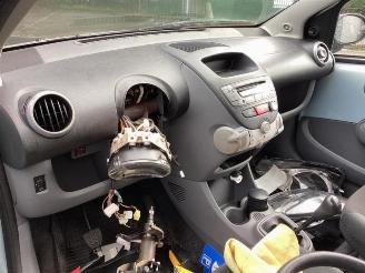 Toyota Aygo Aygo (B10), Hatchback, 2005 / 2014 1.0 12V VVT-i picture 9