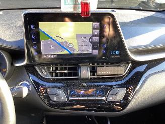 Toyota CH-R Hybrid Dynamic picture 11