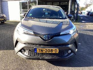 Toyota CH-R Hybrid Dynamic picture 2