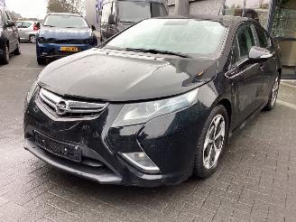 krockskadad bil auto Opel Ampera 1.4 2013/12
